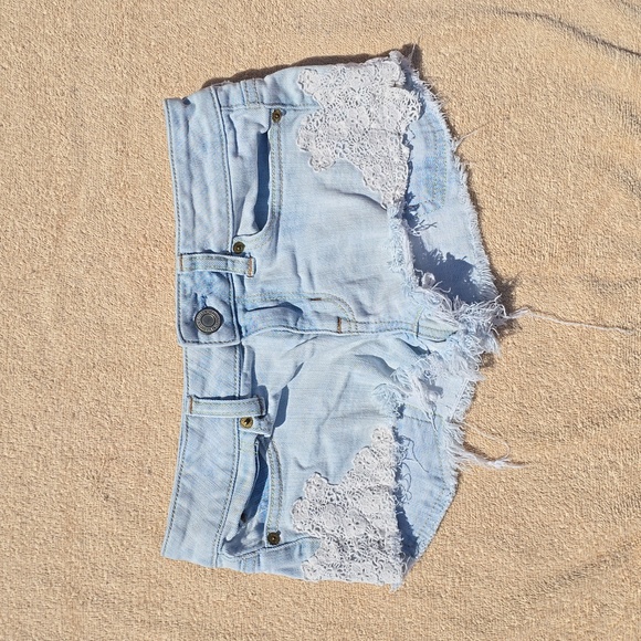 American Eagle Outfitters Pants - American Eagle Shortie